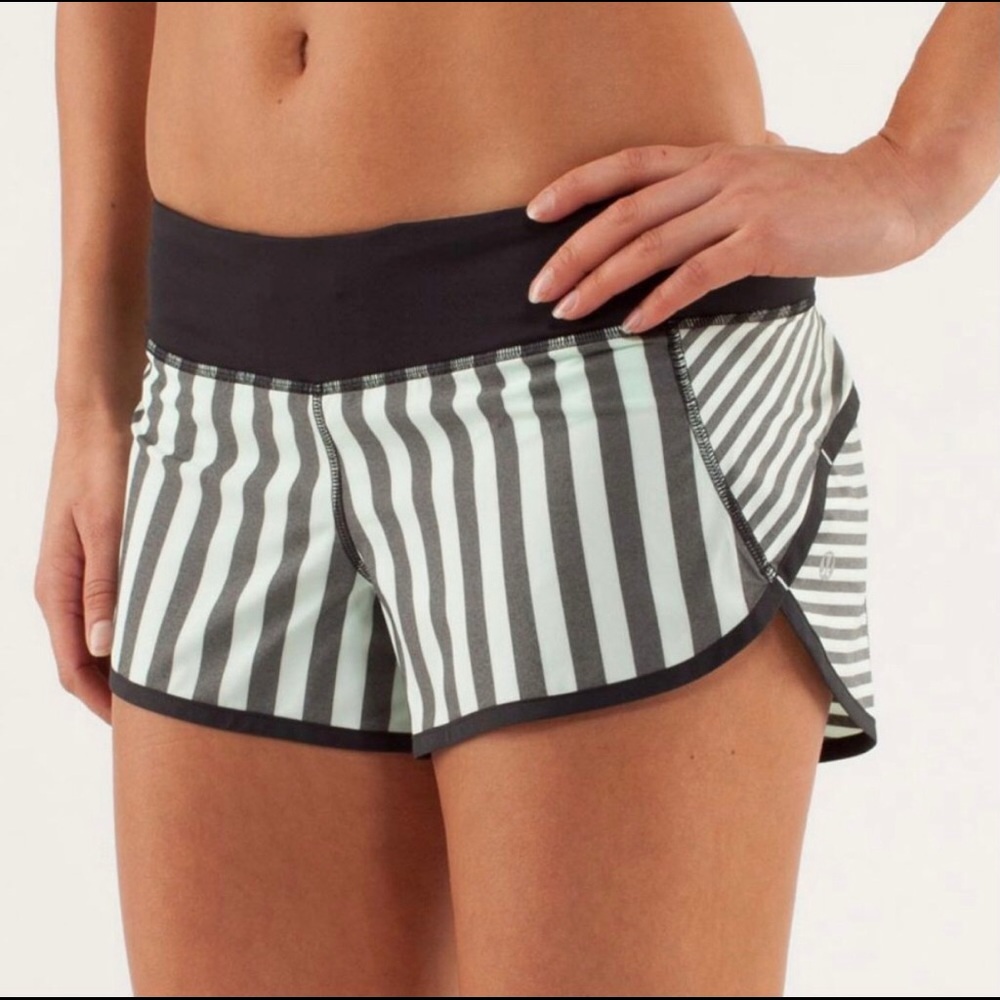 Lululemon speed short Sea Stripe Mint Moment sz 4